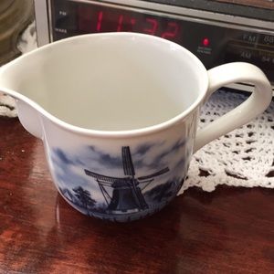 Delfit hand made in Holland creamer nice piece🌷🌷